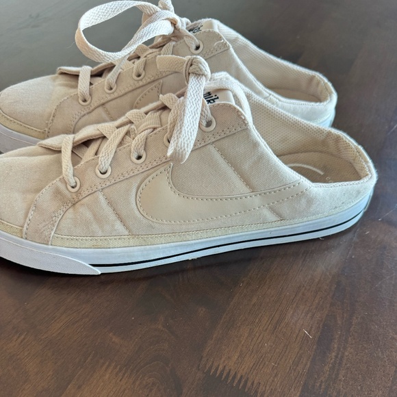 Nike Court Legacy Mules - Picture 1 of 2